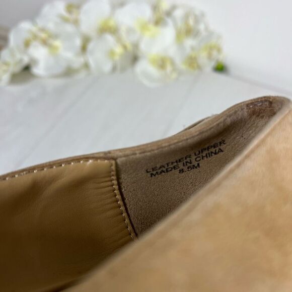 Talbots Women’s Francesca Tan Suede Leather Driving Flat Size 8.5 - Picture 9 of 10